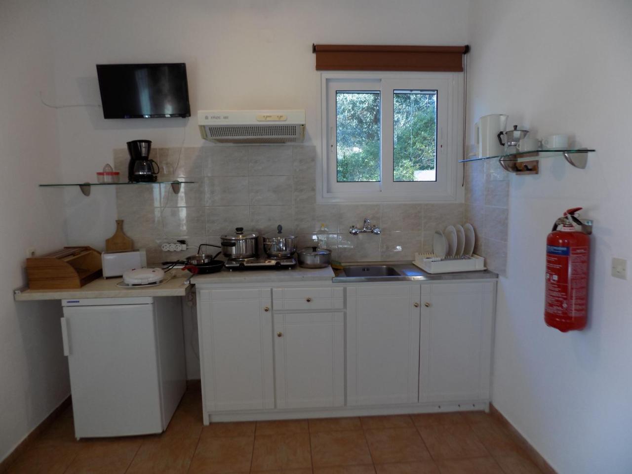 Villa Elli 1 Panoramic View Ipsos Bagian luar foto